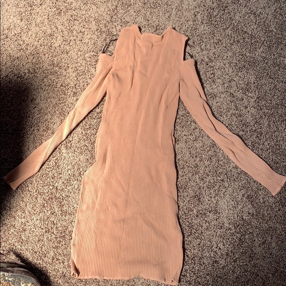 Dress - Picture 2 of 3